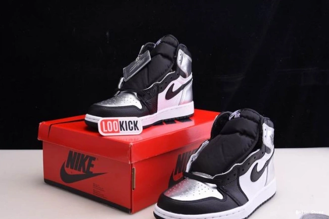 Bmlin Shoes CD0461-001 OG TOE JORDAN HIGH WMNS AIR 1 SILVER 0805